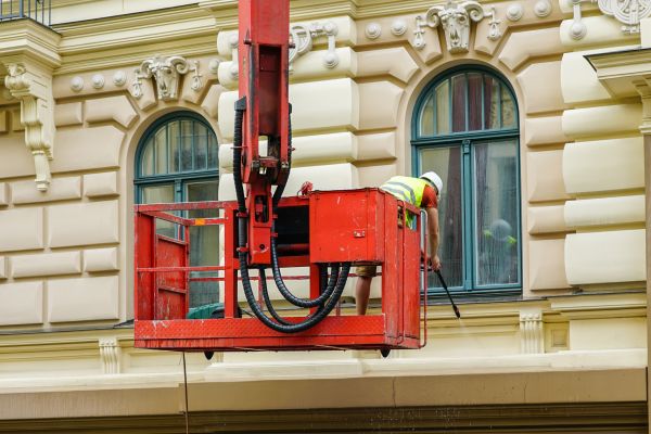 Building Pressure Washing in Portland