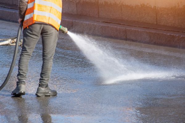 Asphalt Pressure Washing in Portland