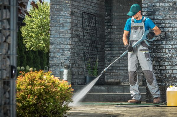 Outside House Cleaning in Portland