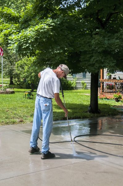 Driveway Concrete Cleaning in Portland